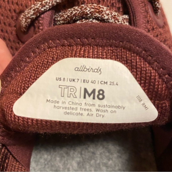 Allbirds Men’s Tree Runners Wool- Size 8 Burgundy Maroon main image 5